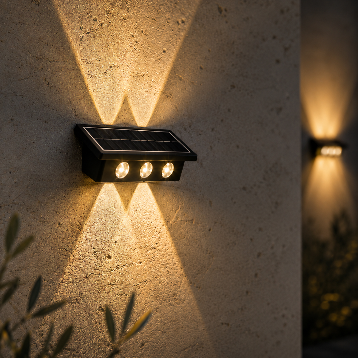 Aplique Solar de Pared Bidireccional para Exterior (Luz Cálida)
